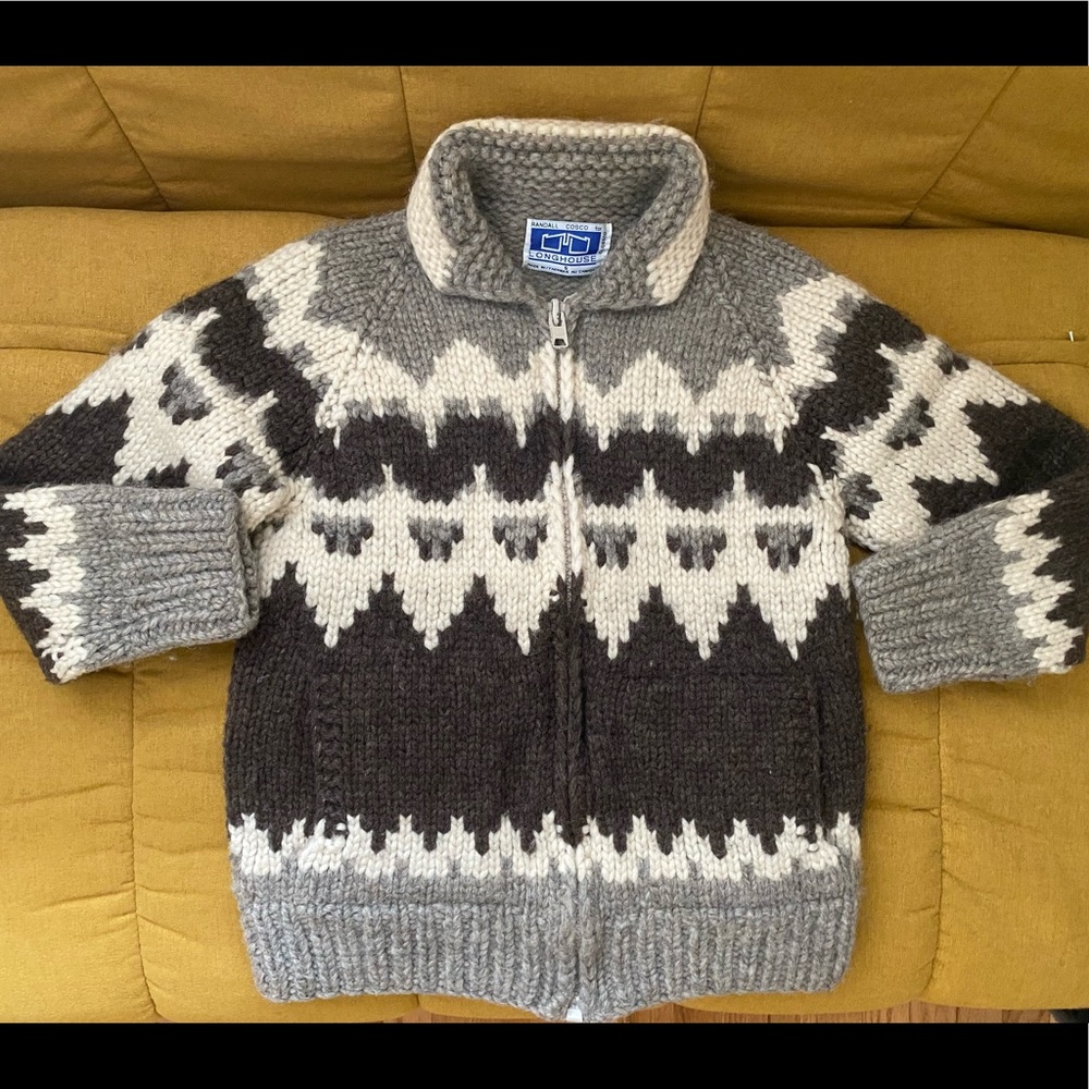 Cowichan pure wool cardigan. Freshly dry cleaned. Best for for XXS or XS.